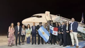 Salta suma vuelos a Panamá, por su valor solo podrian tomarlos funcionarios, jueces y el gobernador